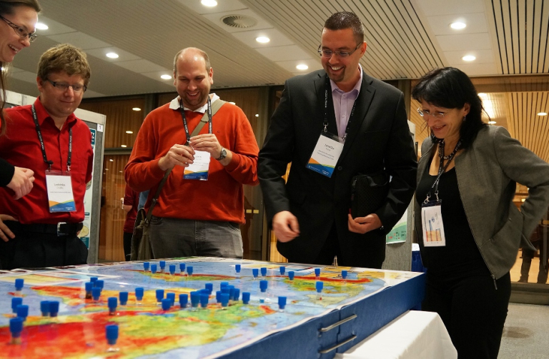 Na vítěznou Mapou vůní Irena Košková (vpravo)